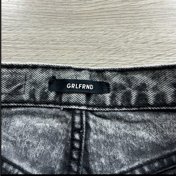 GRLFRND Karolina High Rise Skinny Jeans in Billie Jean Wash - Picture 9 of 14